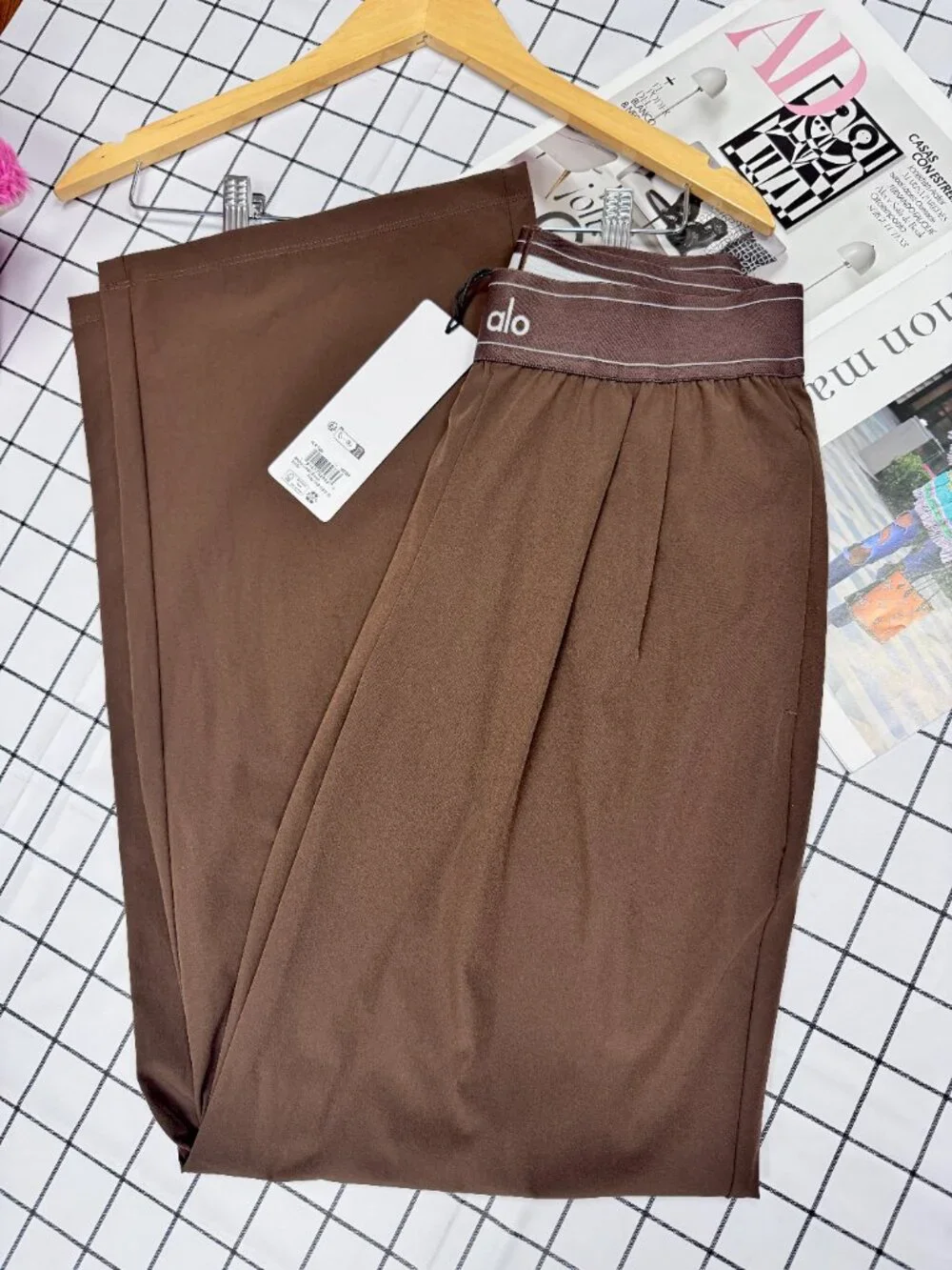 ALO Yoga 😉🤎 Coffee Brown Women's Straight Leg Pants (Regular) 30-inch Trouser